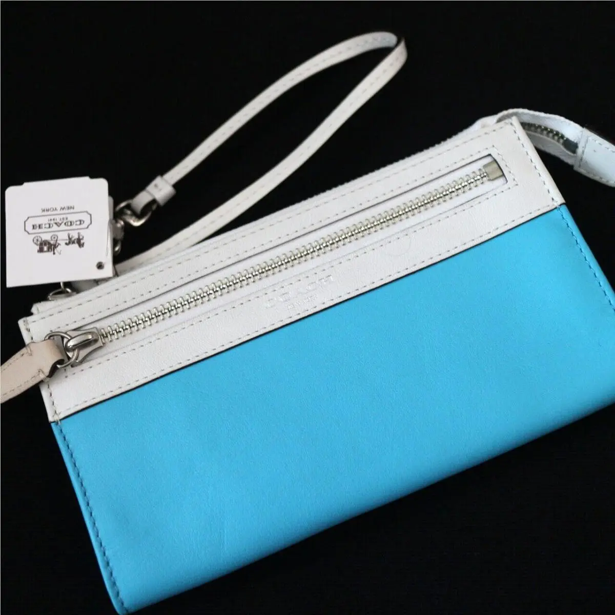 Coach Legacy Leather Robin Blue/chalk Clutch Zippy Wallet Large Wristlet