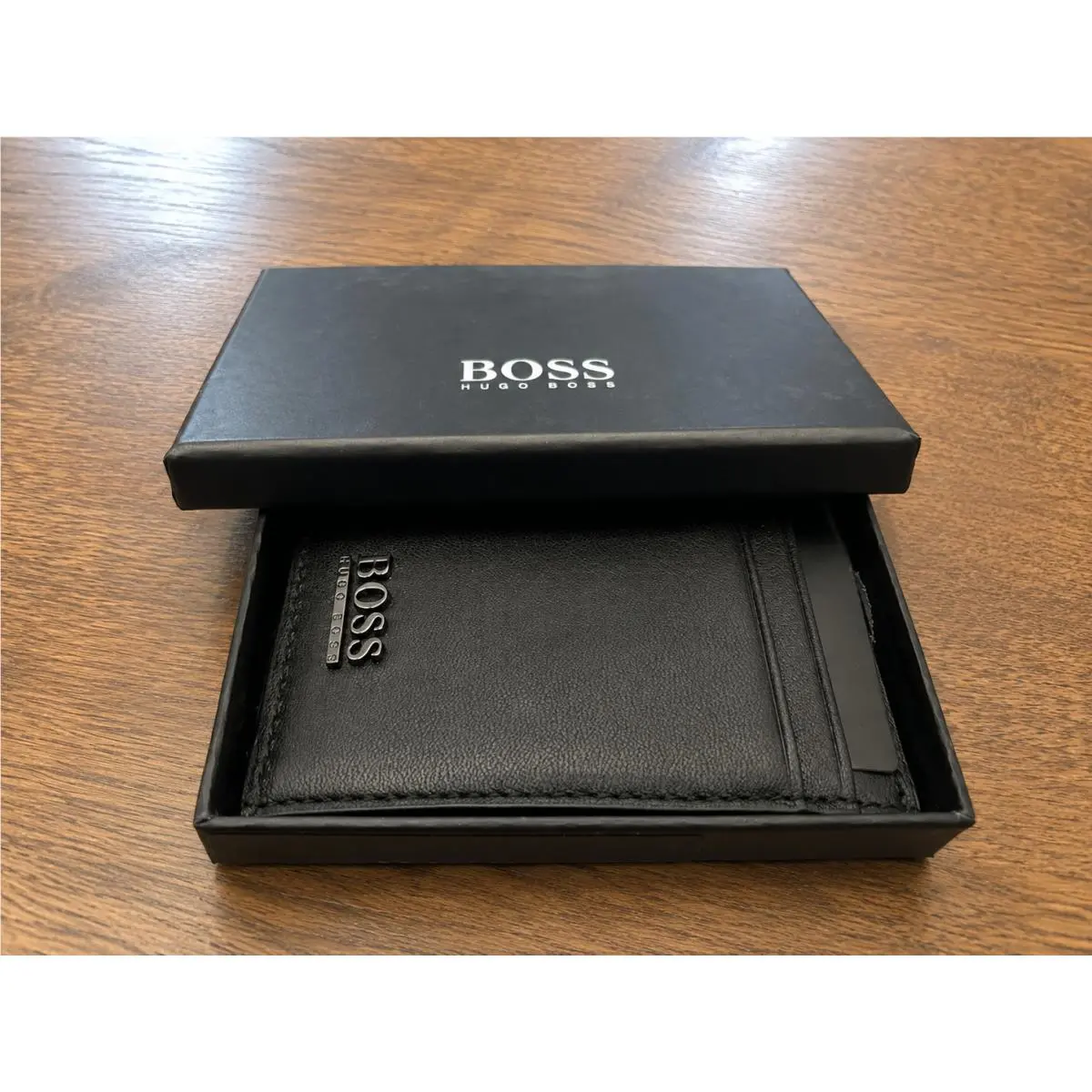 Boss Hugo Boss Men`s Black Leather Card Holder ID Wallet 50380714 Box
