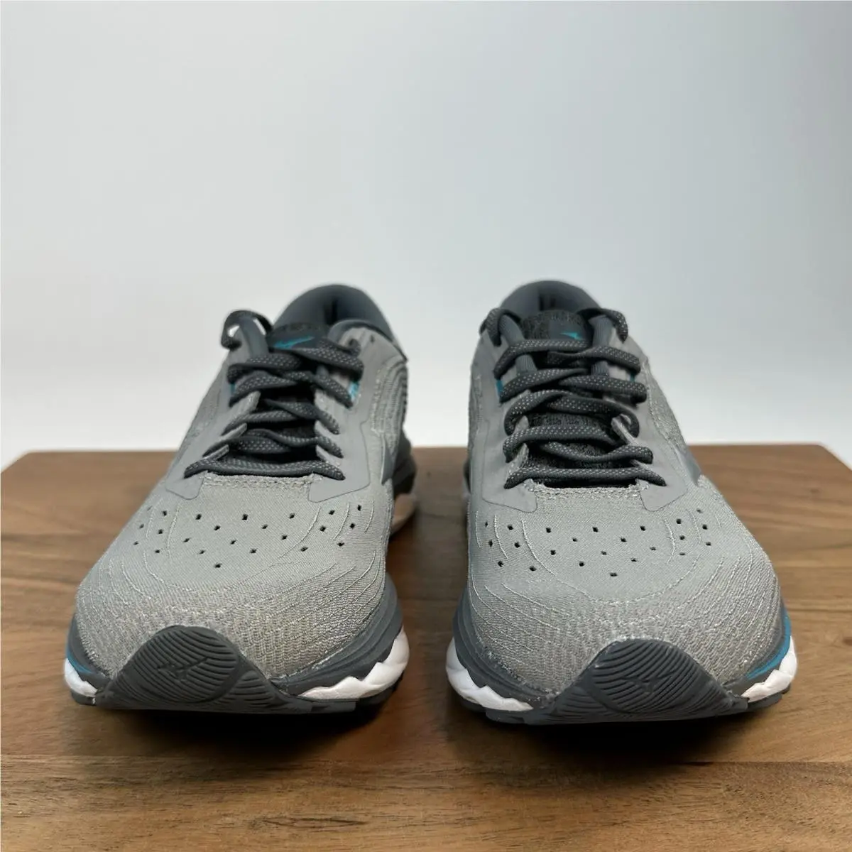 Mizuno shoes - Mizuno Wave Sky - Wave Sky - J1GD210205 - Gray 1