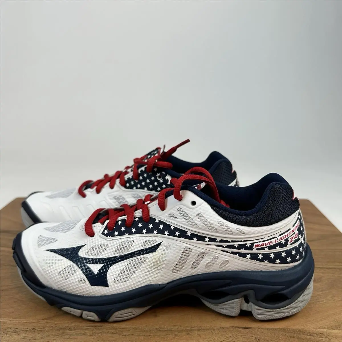 Mizuno shoes - Wave Lightning Z4 - Wave Lightning - White 0
