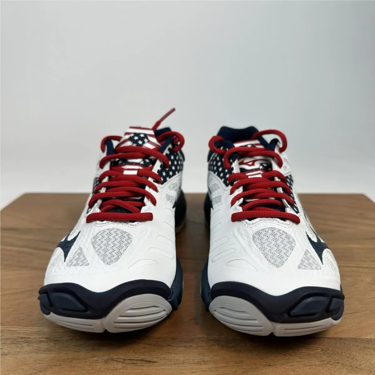 Mizuno shoes - Wave Lightning Z4 - Wave Lightning - White 1