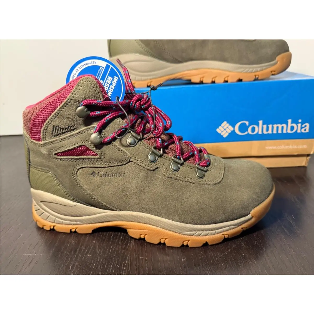 Columbia Newton Ridge Plus Waterproof Hiking Boots Peatmoss/red Onion Womans 7M