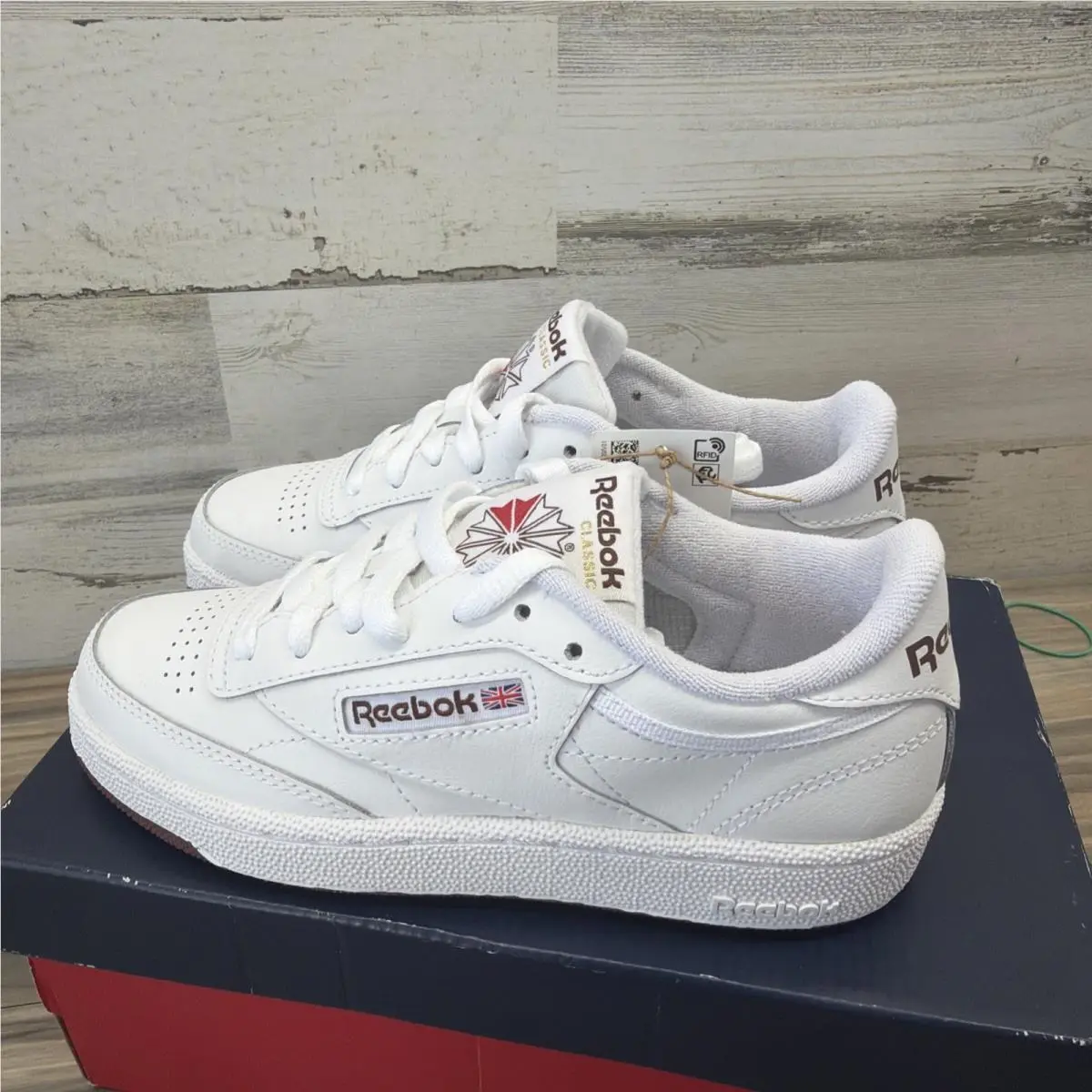 Reebok shoes - White 4