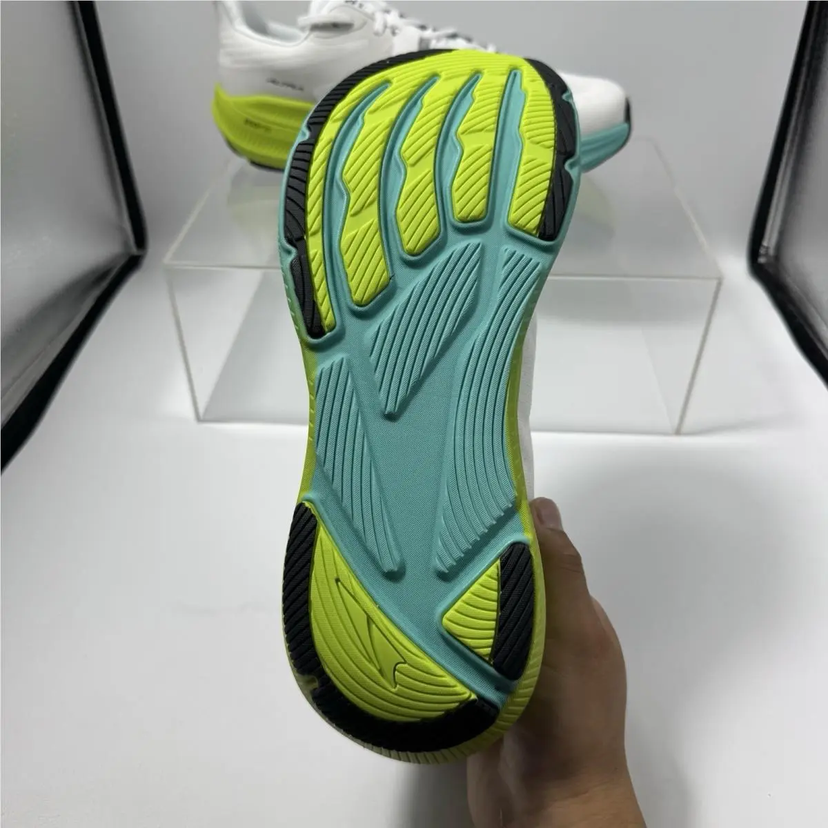 Altra shoes - Altra Experience Flow 2 - Experience Flow - AL0A85RE102 - White 6