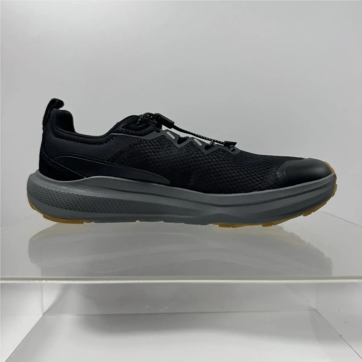 Altra shoes - Altra Voyager - Voyager - AL0A85SQ001 - Black 1