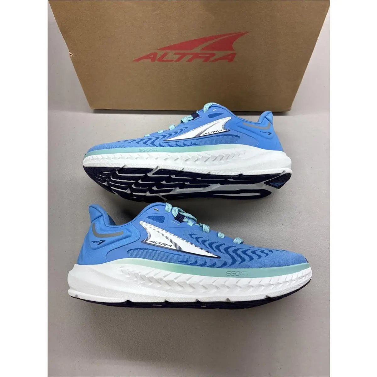 Altra Torin 7 Running Shoes Women`s Road Trainer Sneaker AL0A82CZ440 Size 6