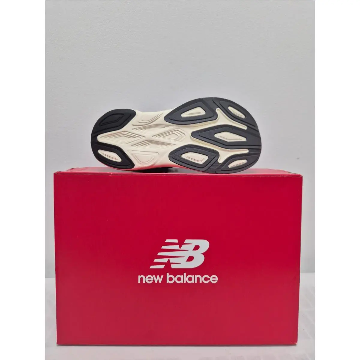 New Balance shoes - NEW BALANCE FRESH FOAM X MORE v6 - MMORLC6 - Gray 2