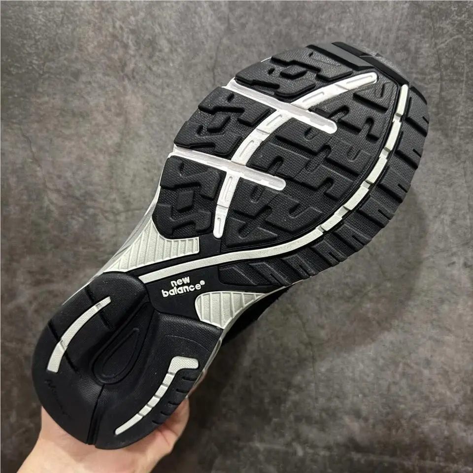 New Balance shoes - New Balance 993 - Black 10