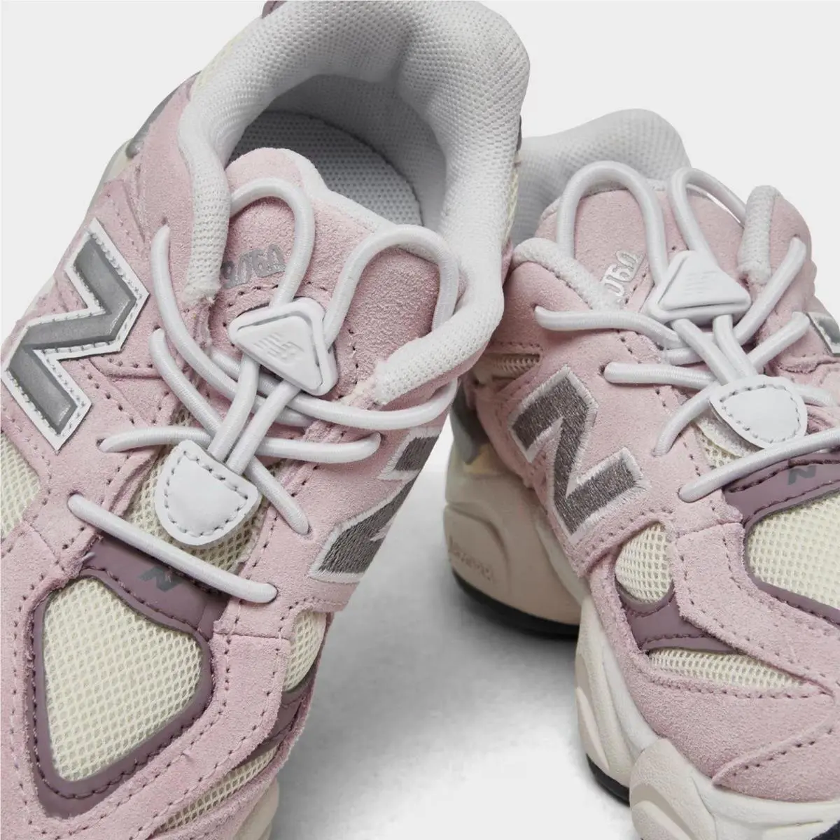 New Balance shoes - IV9060BE 685 - Rose Sugar/Ice Wine 4
