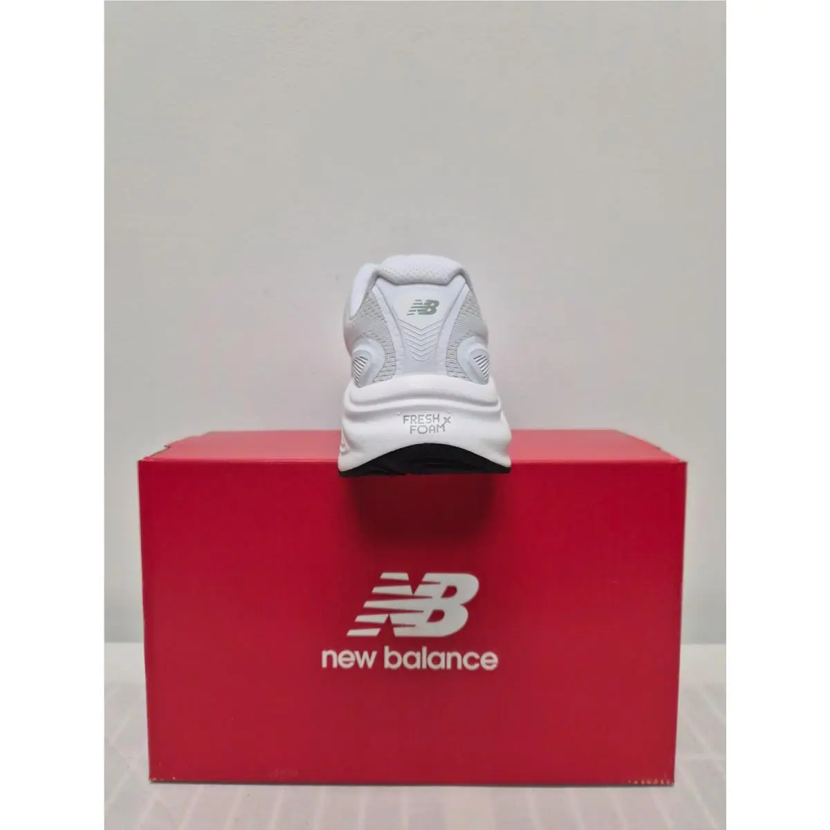 New Balance shoes - NEW BALANCE FRESH FOAM X KAIHA ROAD v2 - WKAIR3EV - White 1