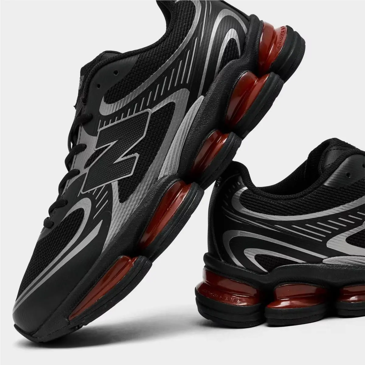 New Balance shoes - U200028K 000 - Black/Dark Silver Metallic 4