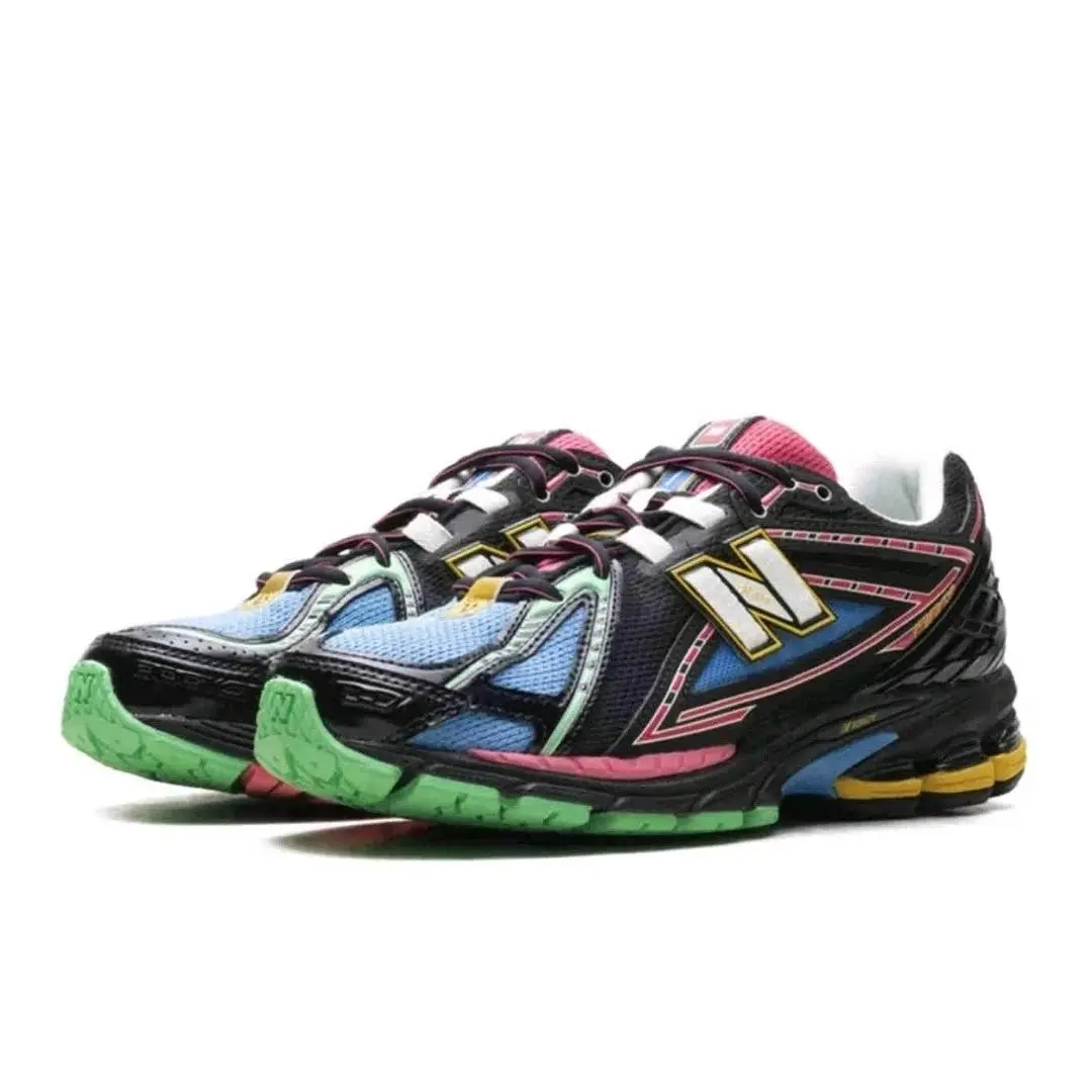 New Balance shoes - Black 1