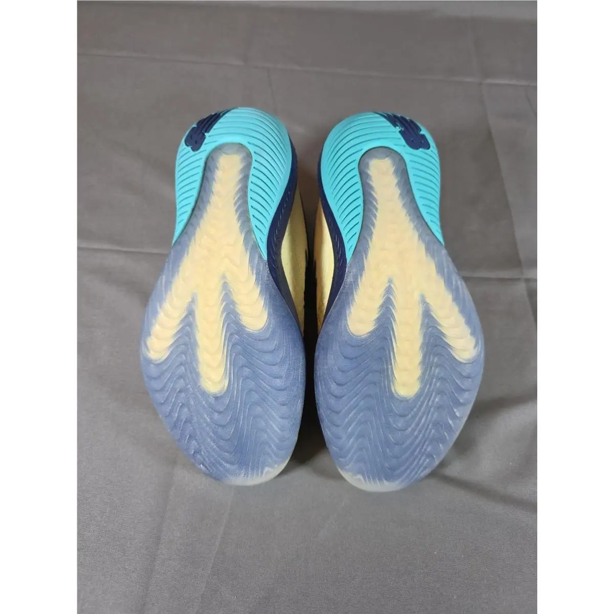 New Balance shoes - New Balance FuelCell 996v5 - FuelCell - Yellow 2