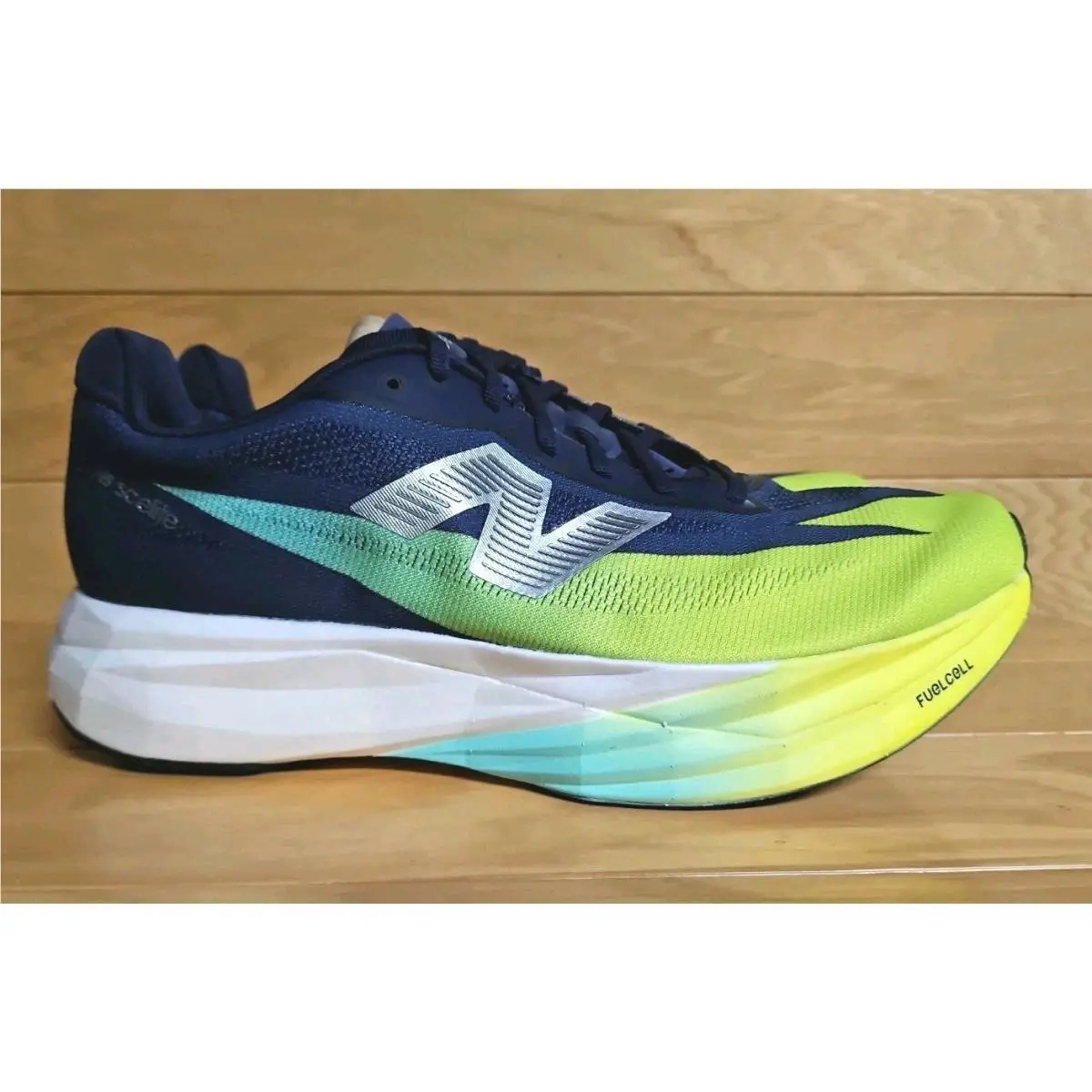 New Balance Fuelcell Supercomp Elite v5 Mens Size 10 Lime Running Shoe MRCEL79H
