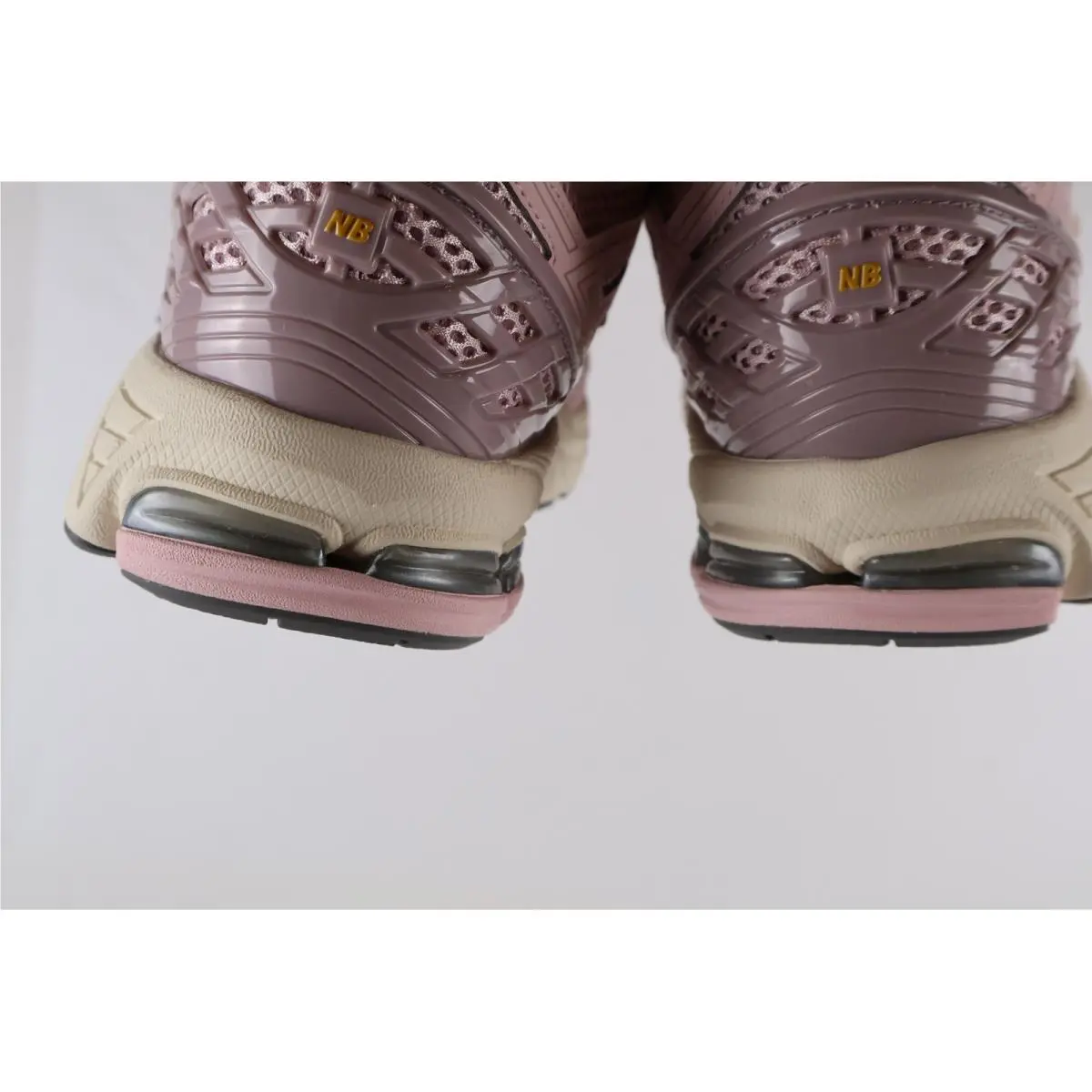 New Balance shoes - New Balance 1906R - Pink 4