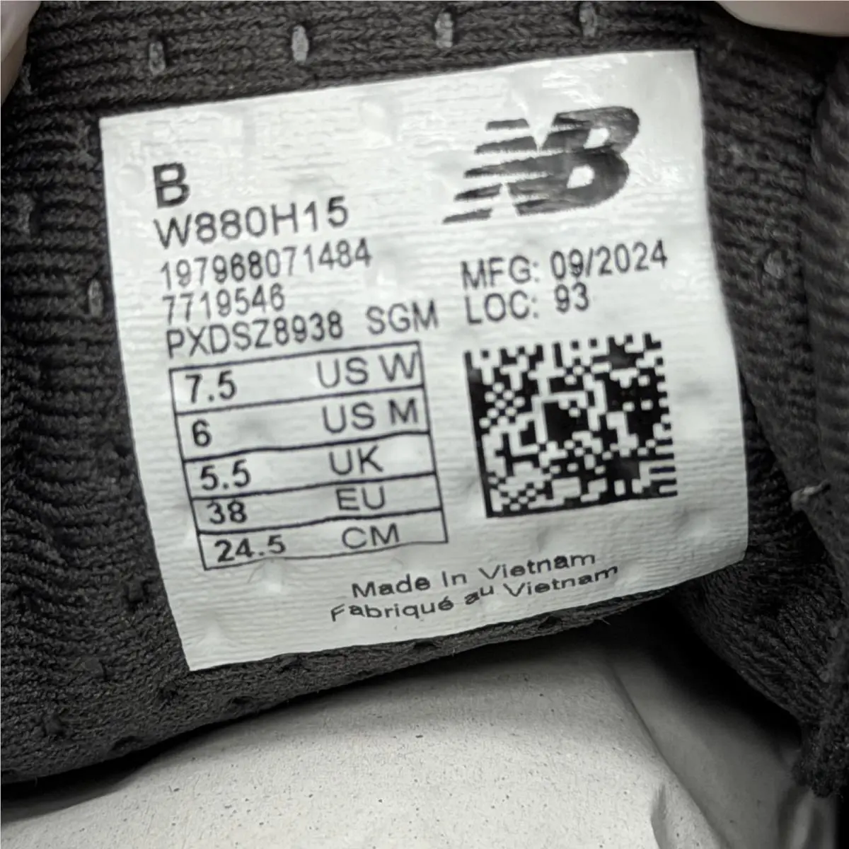 New Balance shoes - New Balance 880v5 - Black 3