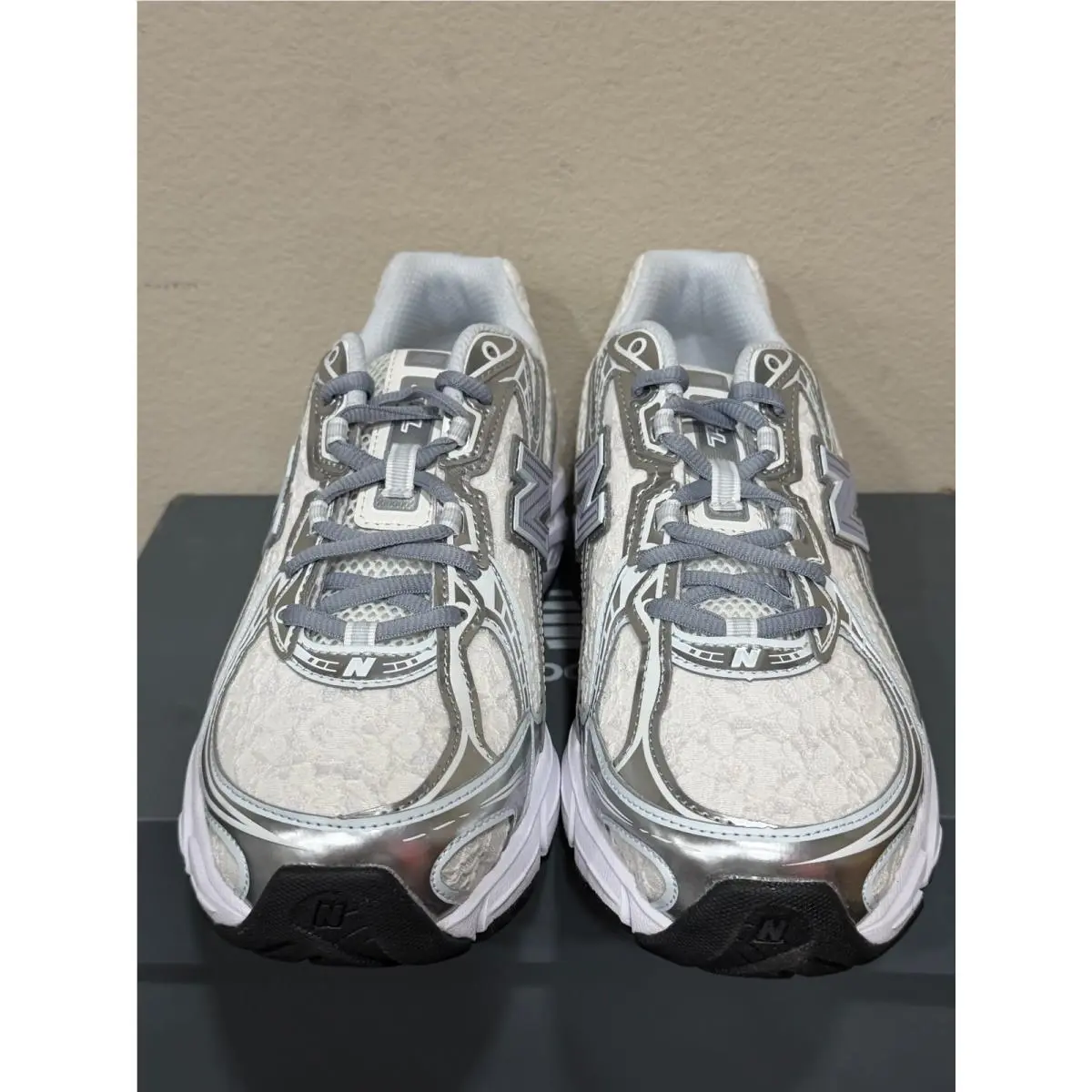 New Balance shoes - Beige 1