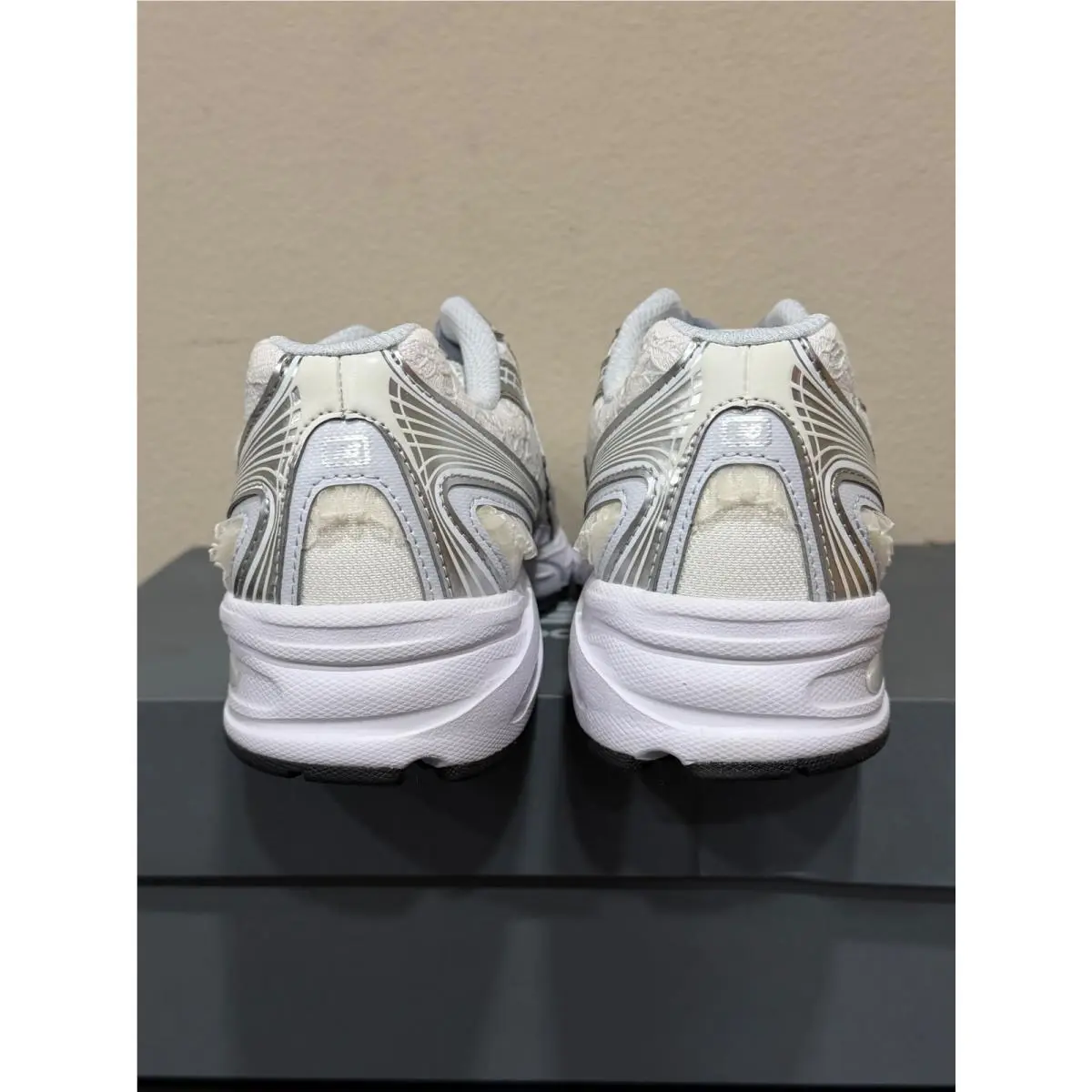 New Balance shoes - Beige 3