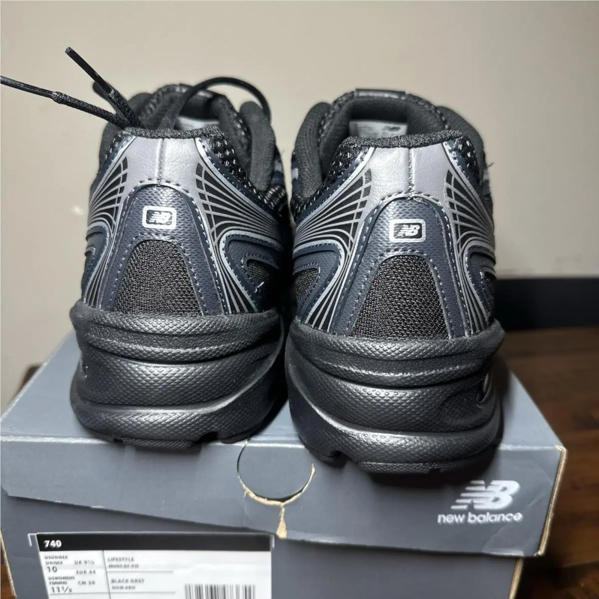 New Balance shoes - New Balance 740 - Black 4