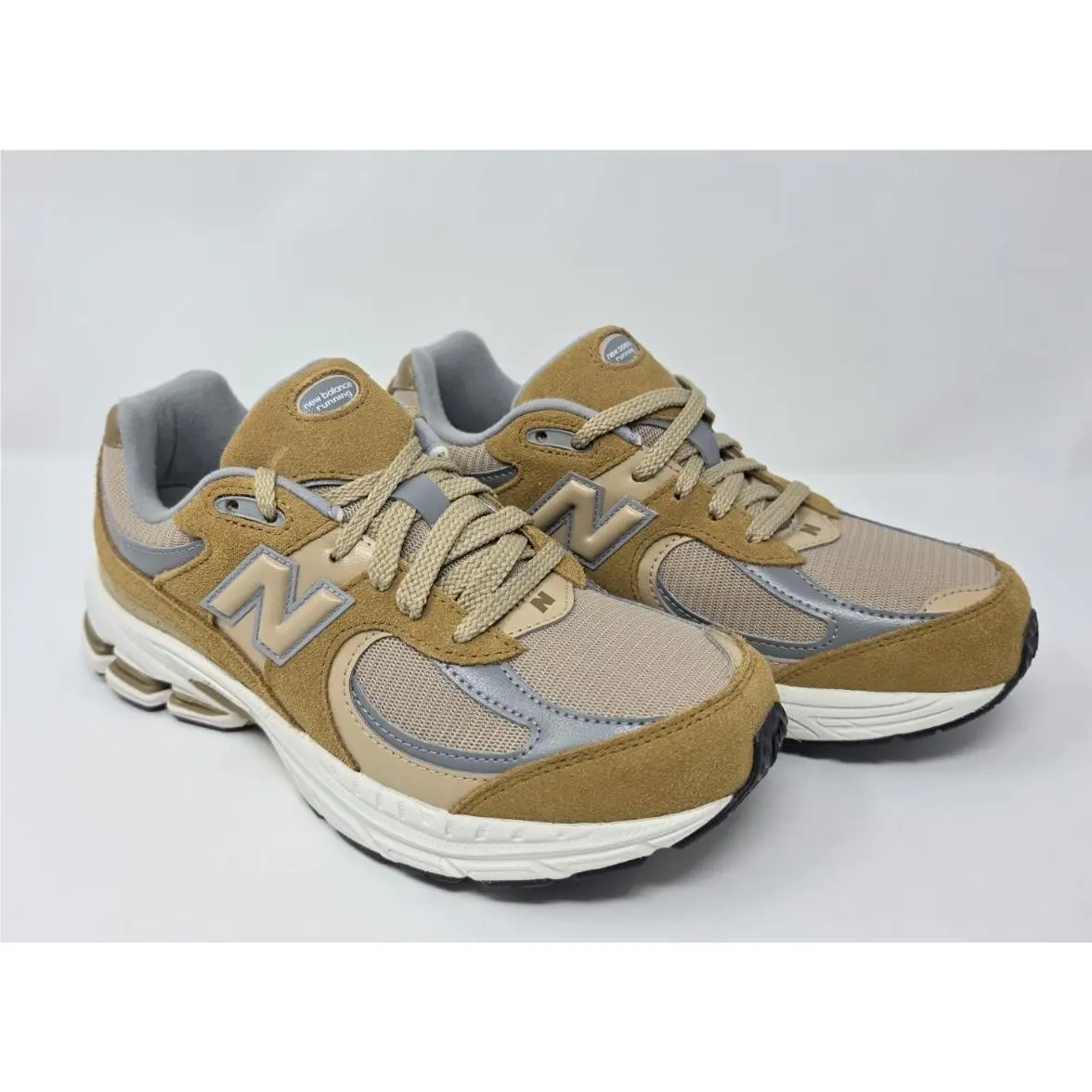 New Balance 2002 Great Plains Beige GC2002CE Youth 6.5 Shoe