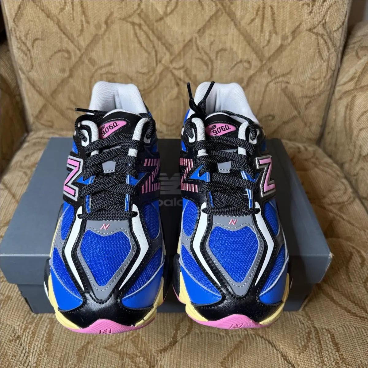 New Balance shoes - Blue/Pink 3