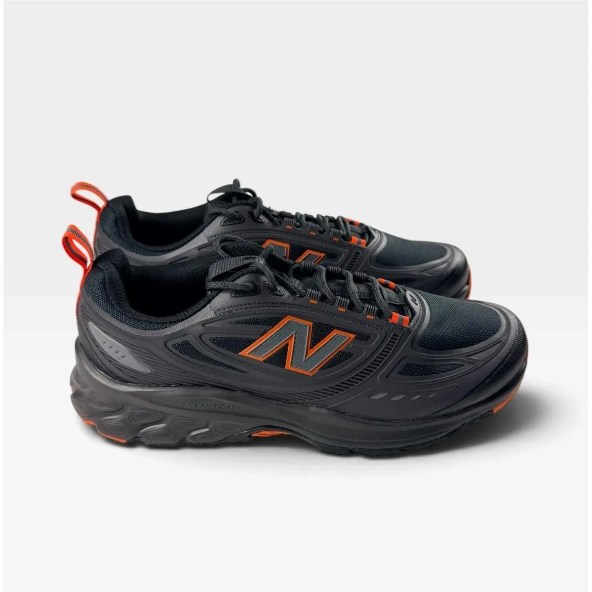 New Balance Fresh Foam 410v8 Mens 12 4E Black Orange Trail Running Shoes New