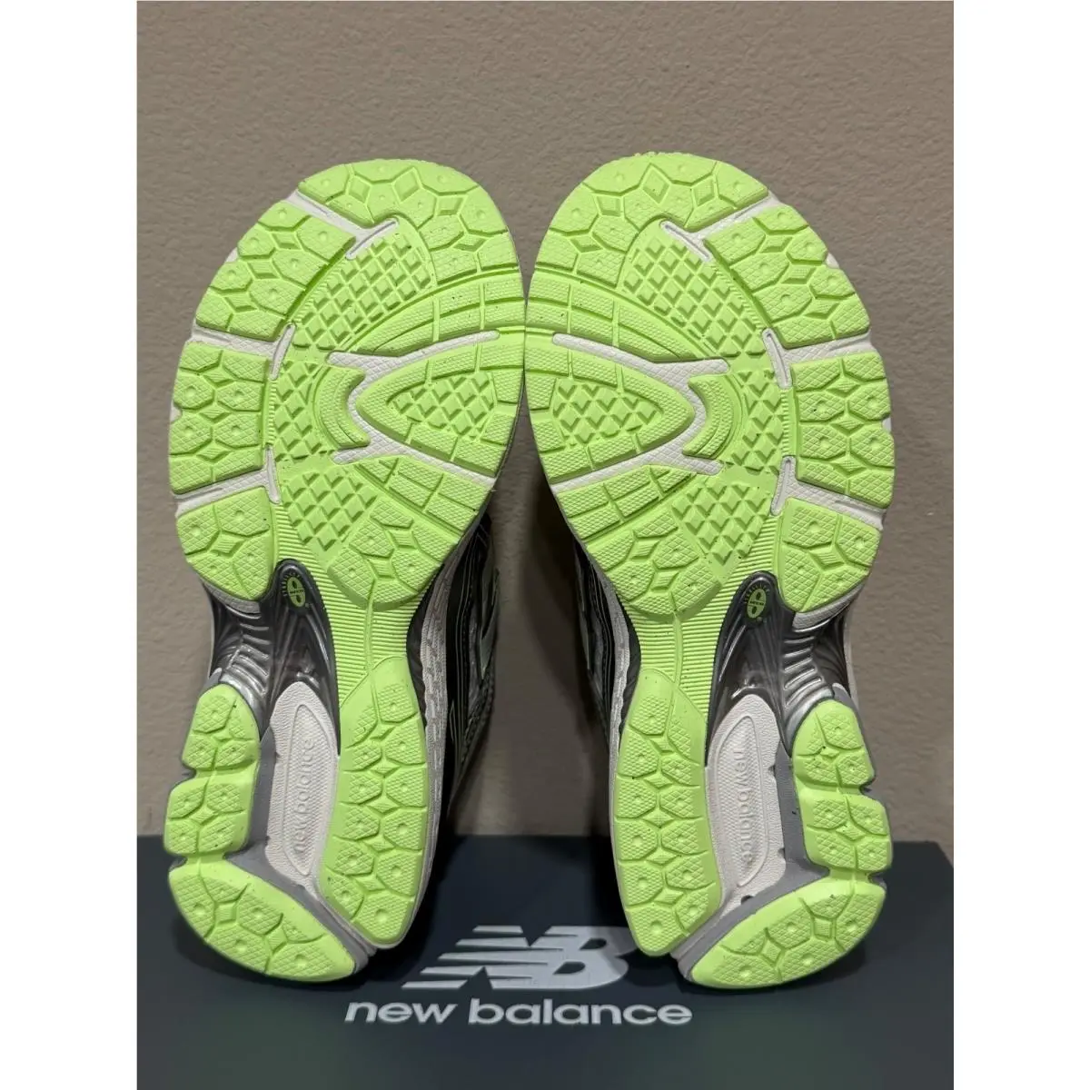 New Balance shoes - Silver 2