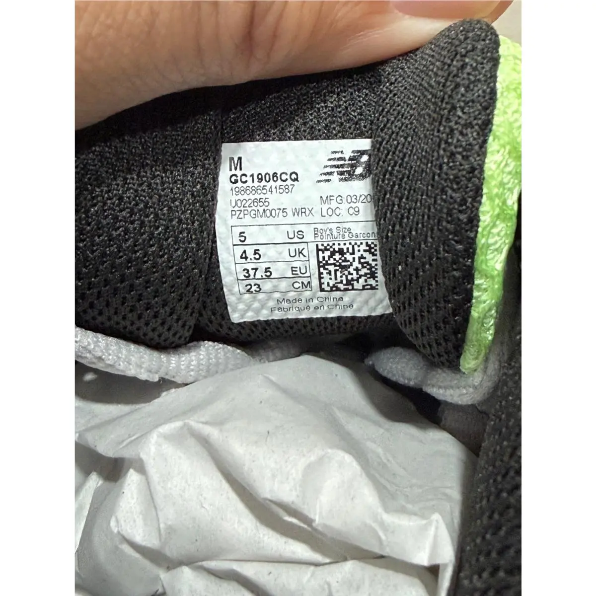 New Balance shoes - Silver 4