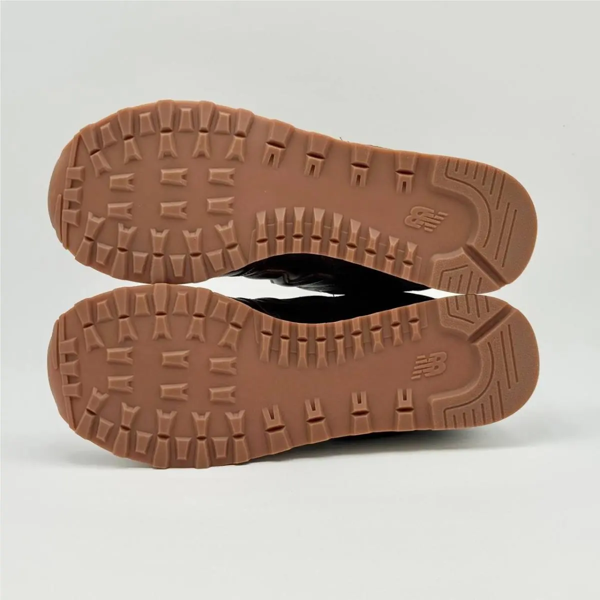 New Balance shoes - New Balance 574 - W574HM - Brown, Manufacturer: Pumpernickel/Sea Salt (UPC: 199063009881) 3