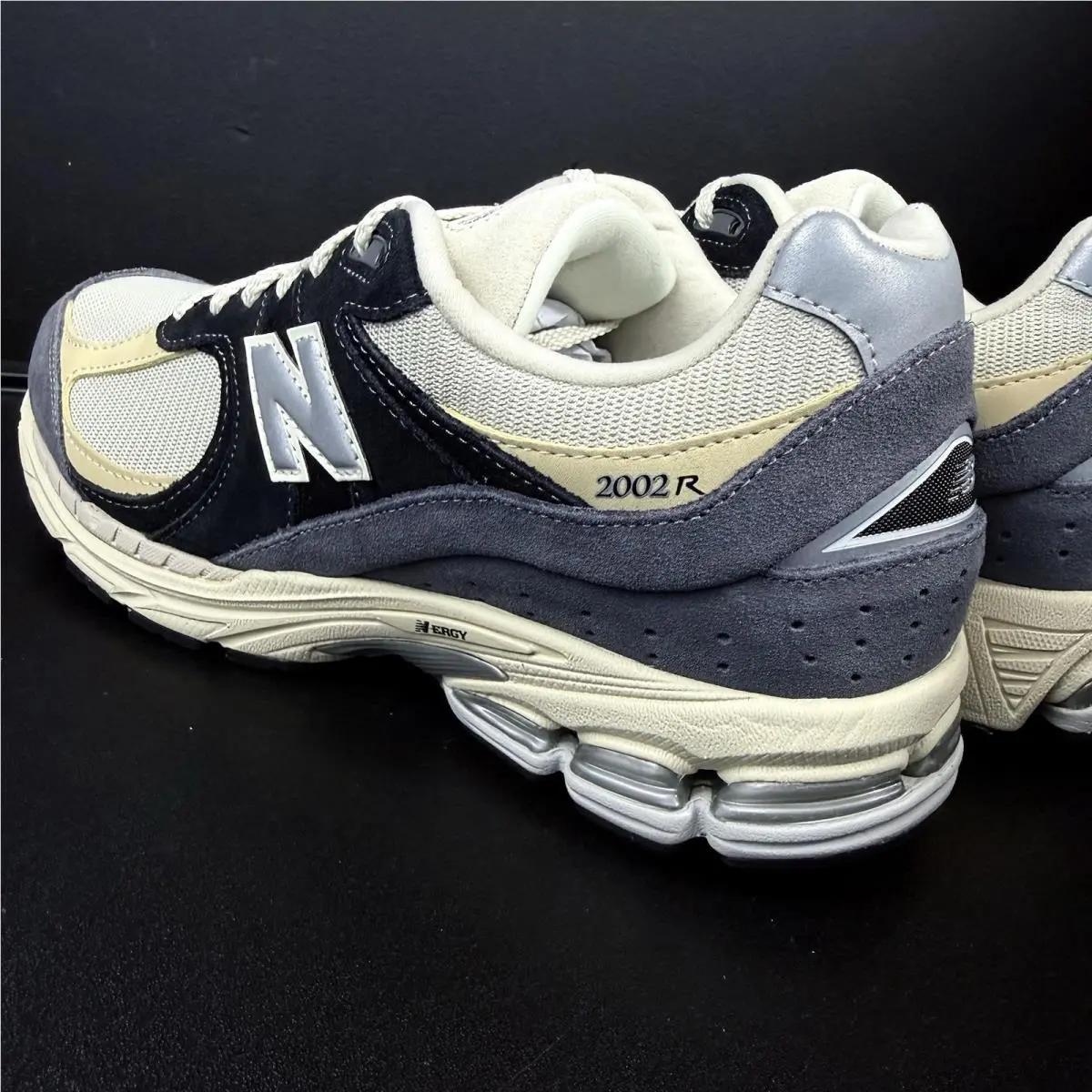 New Balance shoes - New Balance 2002 R - M2002RSH - Gray 4