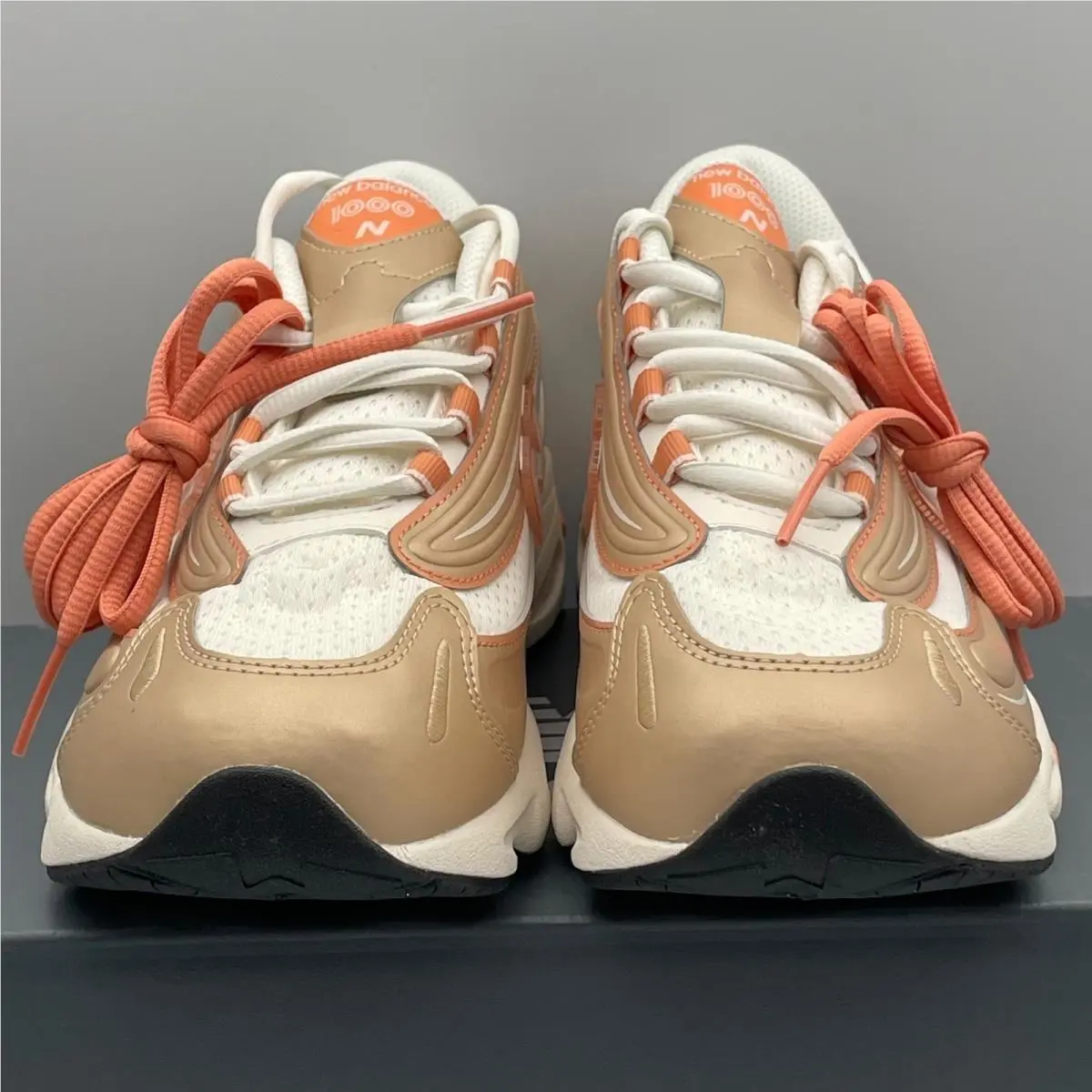 New Balance shoes - New Balance 1000 - Beige 1