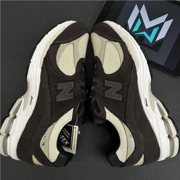 New Balance shoes - M2002RXQ - M2002RXQ - Brown 9