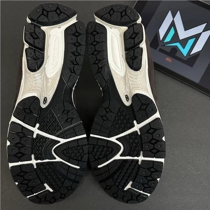 New Balance shoes - M2002RXQ - M2002RXQ - Brown 10