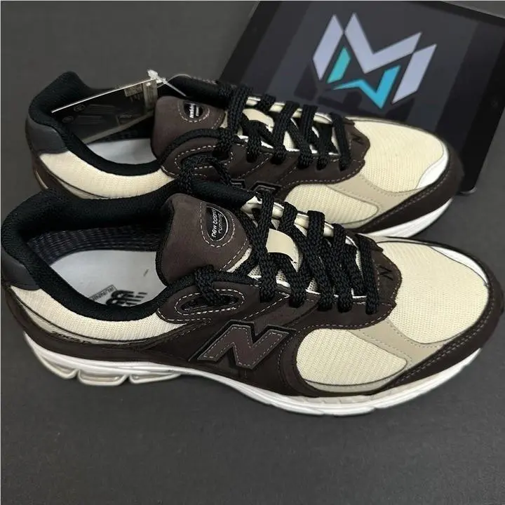 New Balance shoes - M2002RXQ - M2002RXQ - Brown 3