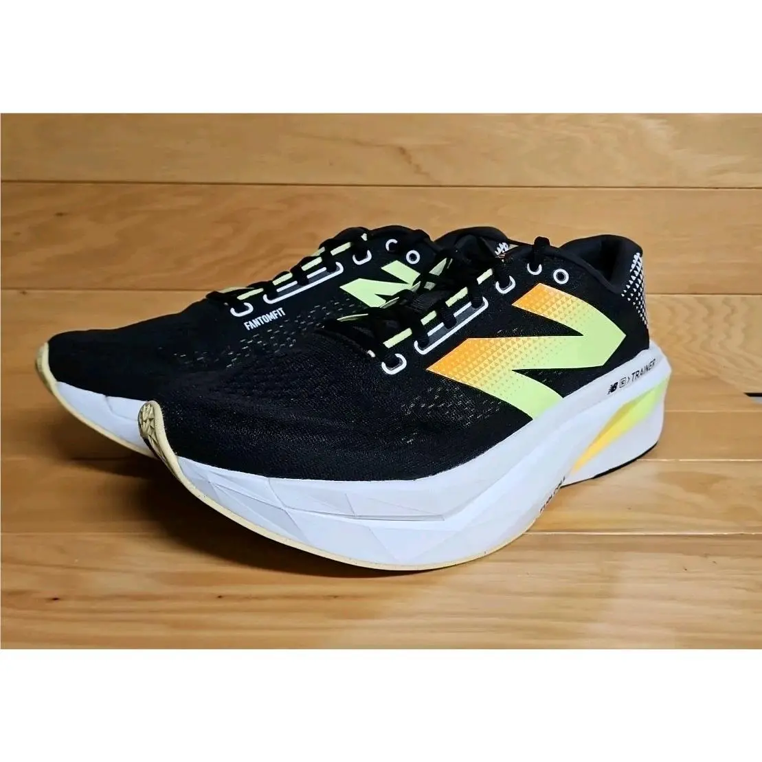 New Balance shoes - New Balance FuelCell SuperComp Trainer v3 - MRCXLB4 - Black, Manufacturer: Black/Phantom/Bleached Lime Glo (UPC: 197966047368) 4