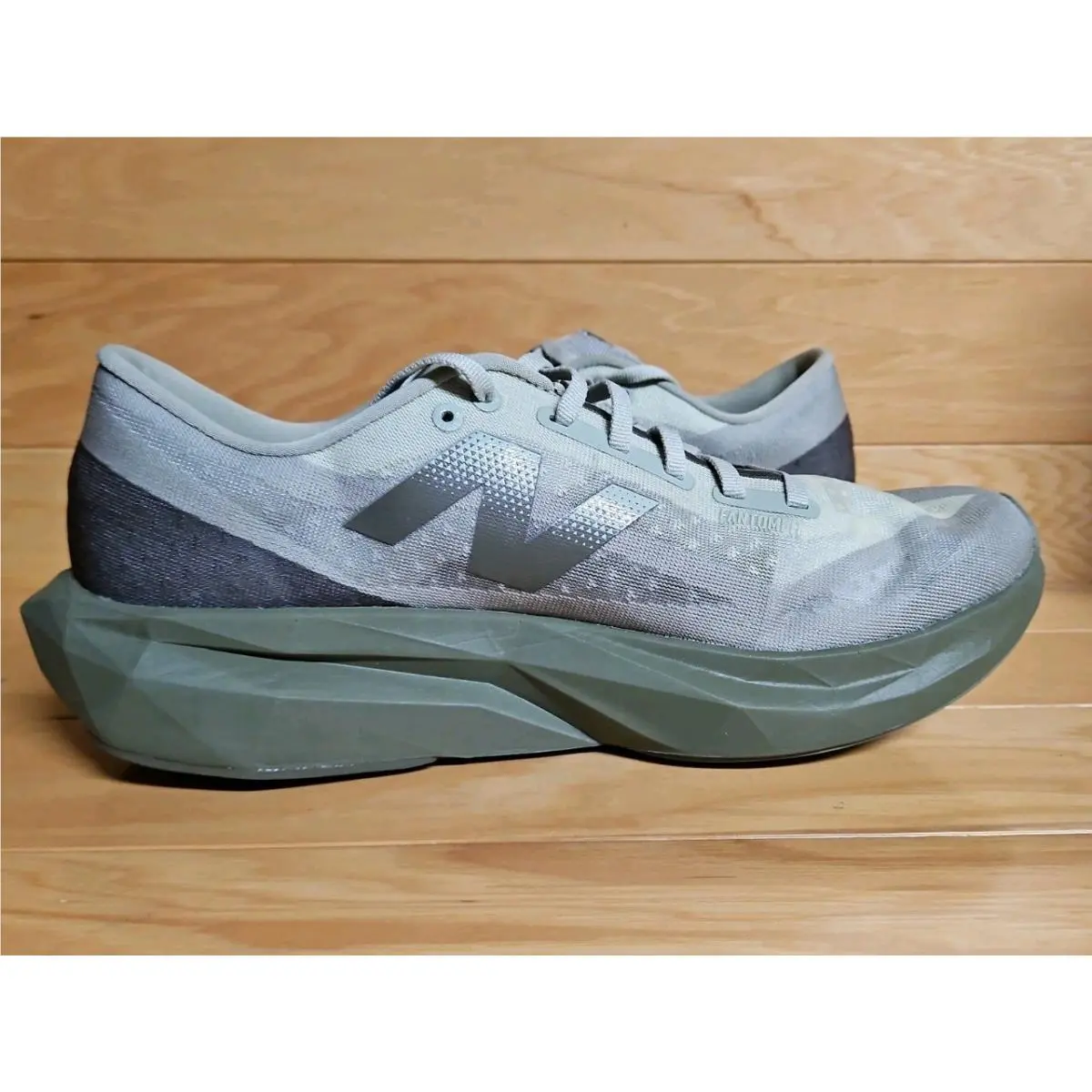 New Balance shoes - New Balance FuelCell Rebel - FuelCell Rebel - MFCXLF4 - Green 5