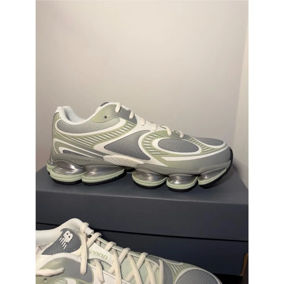 New Balance shoes - New Balance 2000 - Green, Grey 1