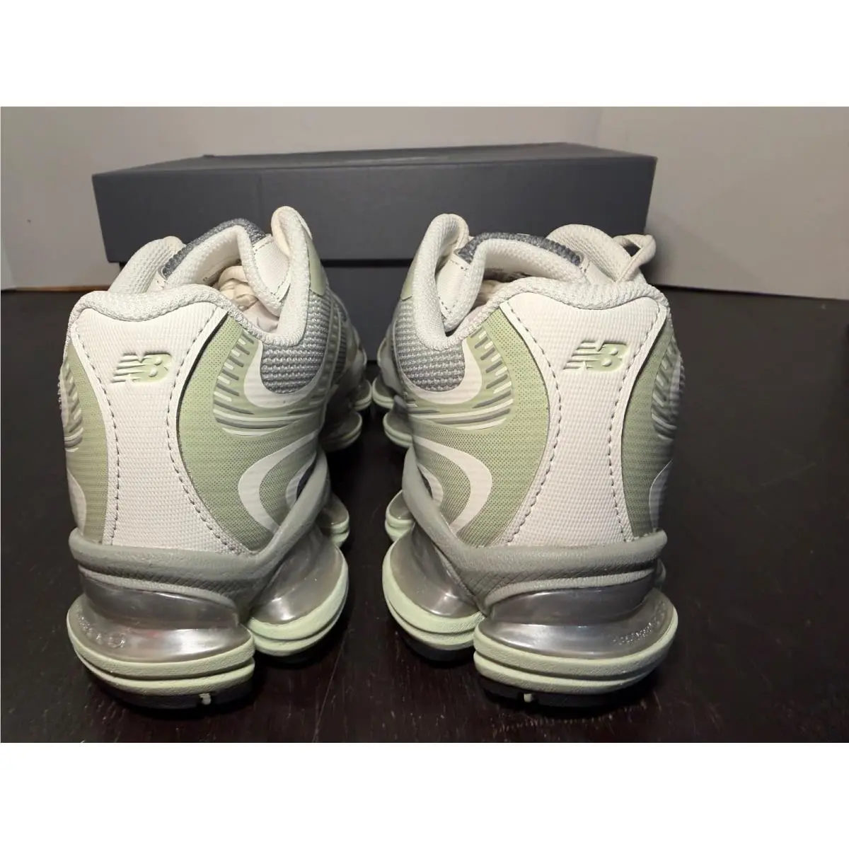 New Balance shoes - New Balance 2000 - Green, Grey 7