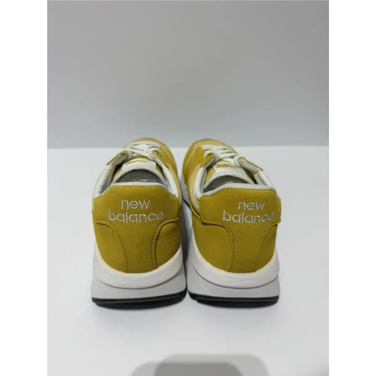 New Balance shoes - New Balance 370 - Yellow 2
