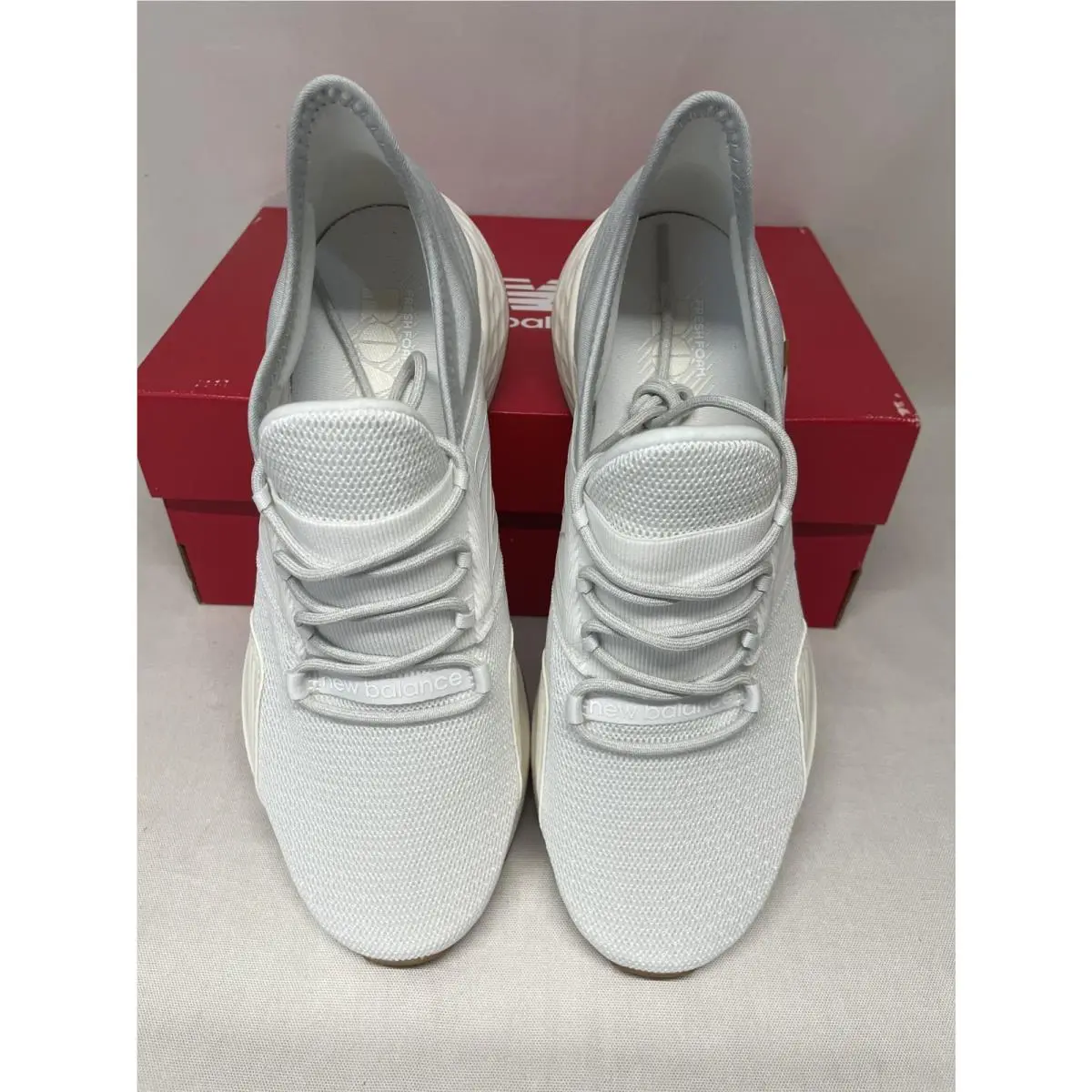 New Balance shoes - New Balance Fresh Foam Roav - White 0