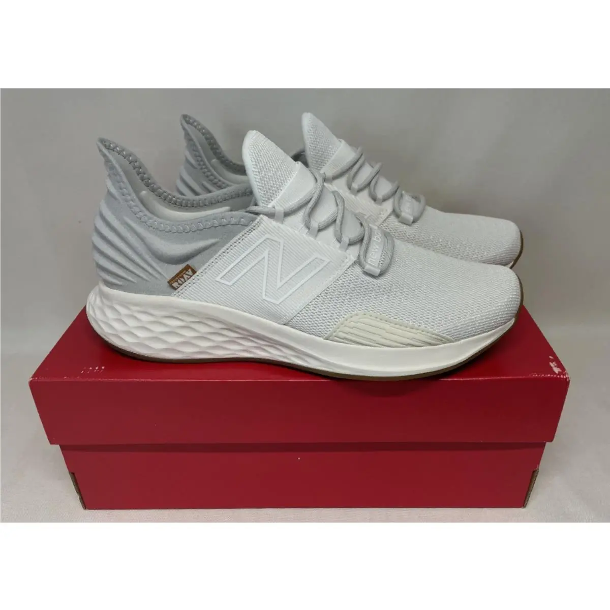 New Balance shoes - New Balance Fresh Foam Roav - White 1