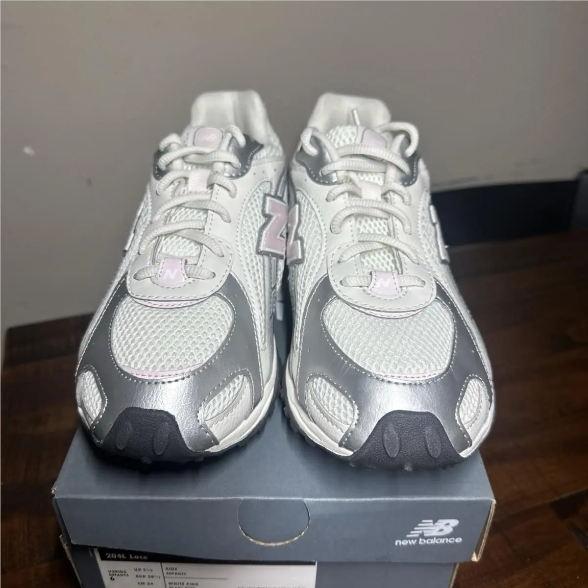New Balance shoes - New Balance 204L - Pink 0