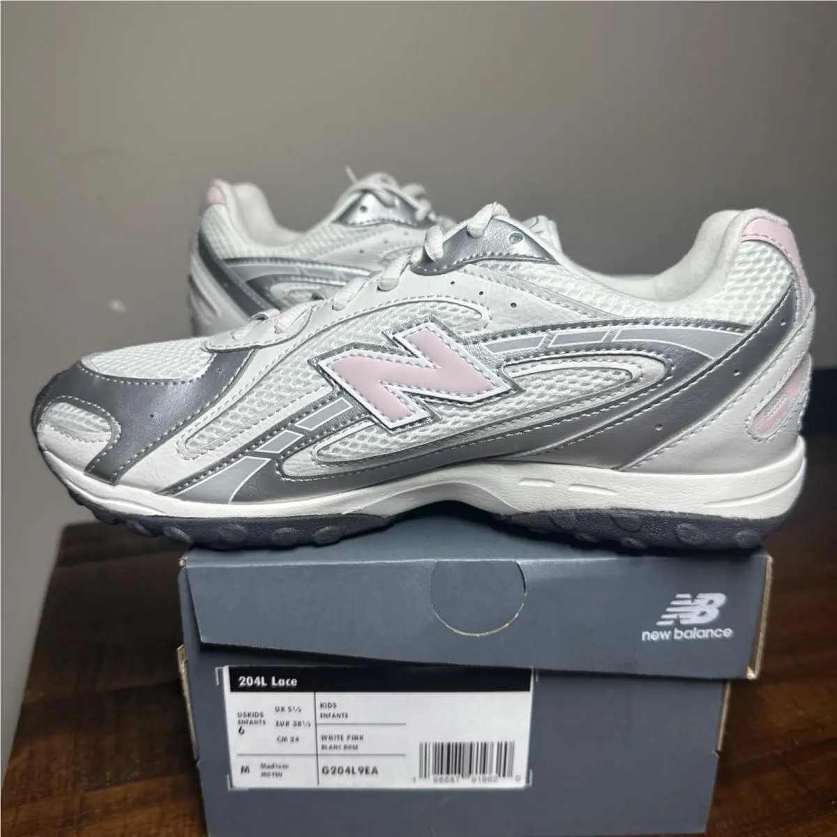 New Balance shoes - New Balance 204L - Pink 1