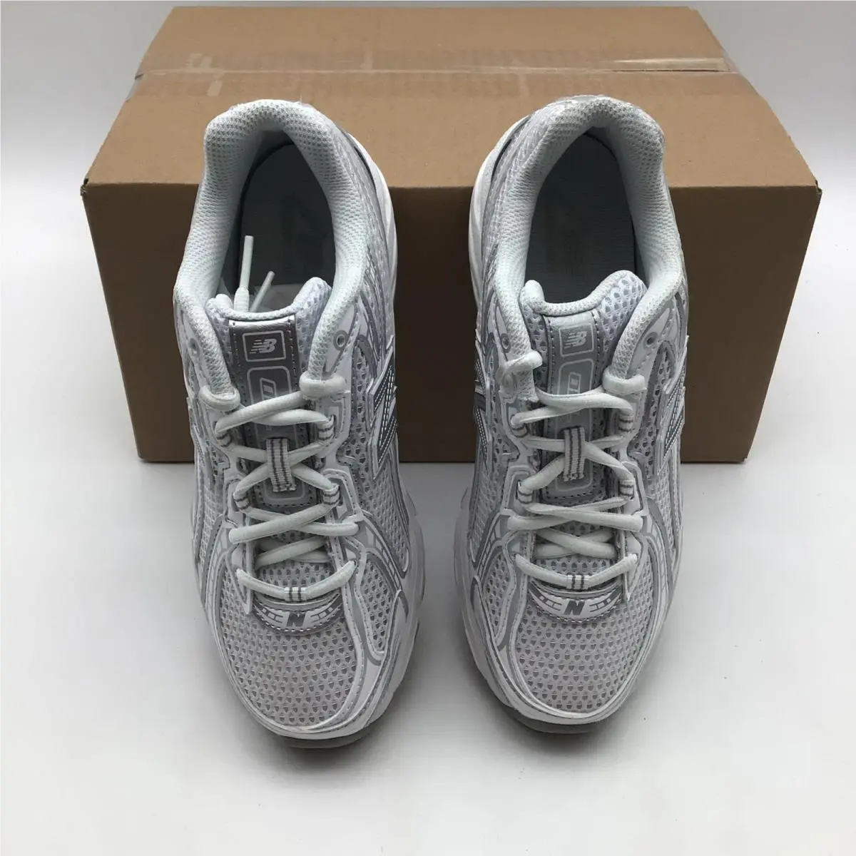 New Balance shoes - New Balance 740 - White 1