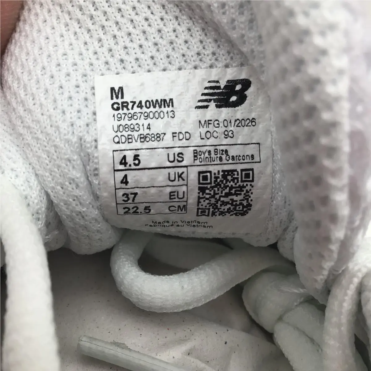 New Balance shoes - New Balance 740 - White 4