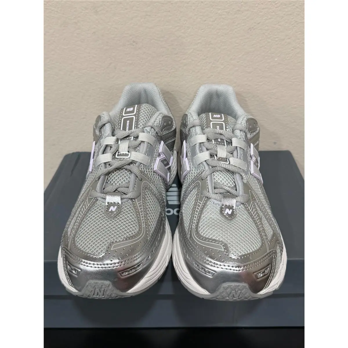 New Balance shoes - Silver 1
