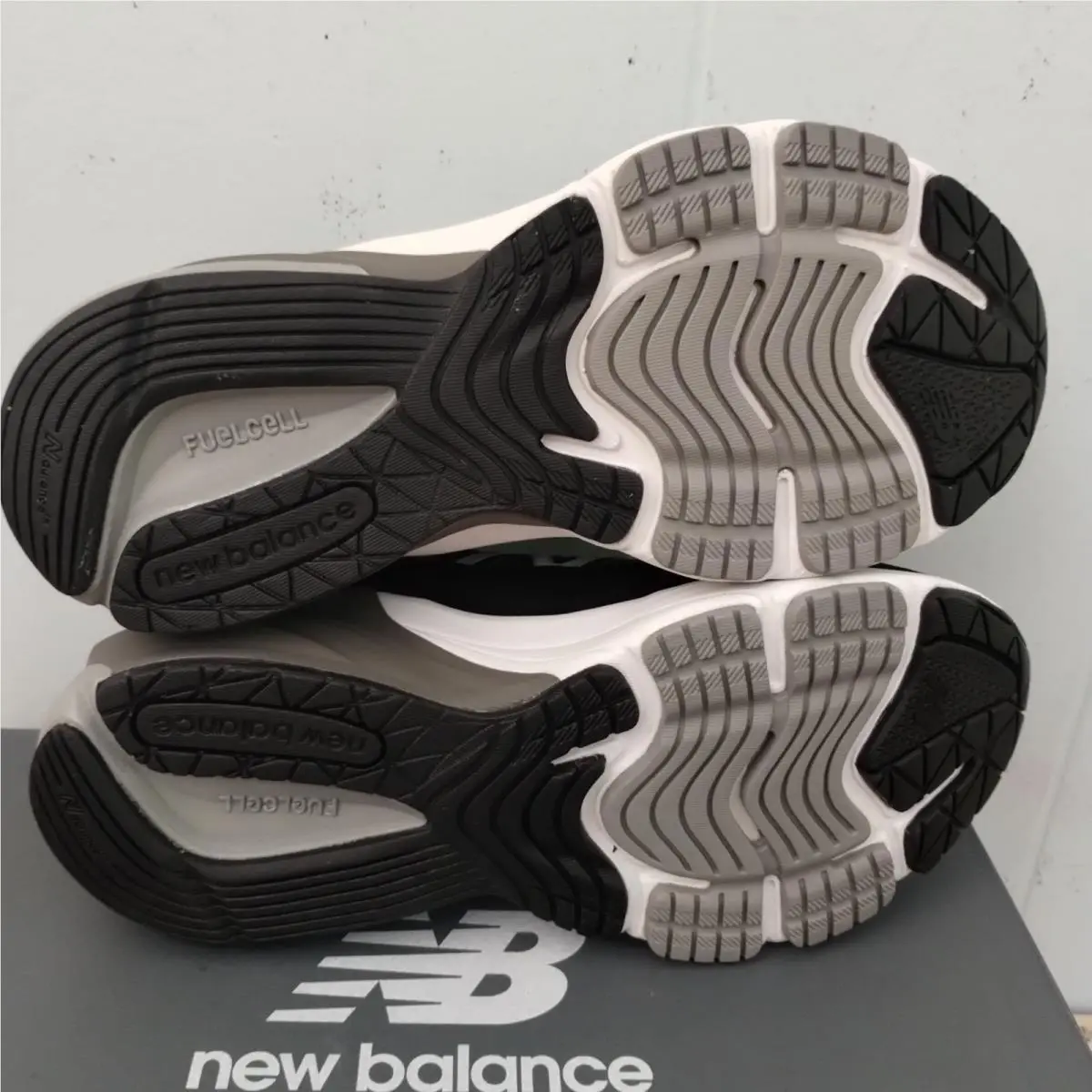 New Balance shoes - New Balance 990 - Black 3