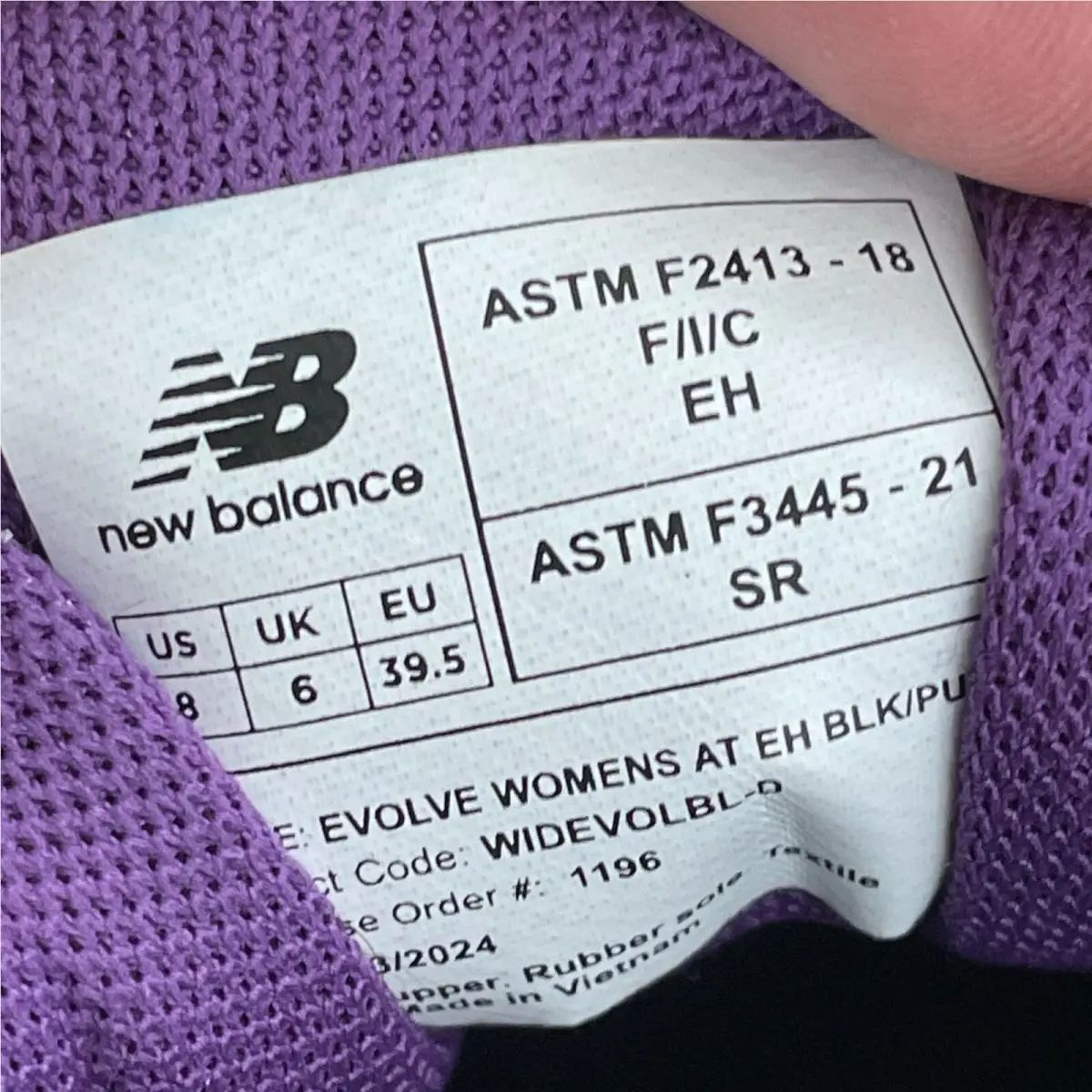 New Balance shoes - Black 4