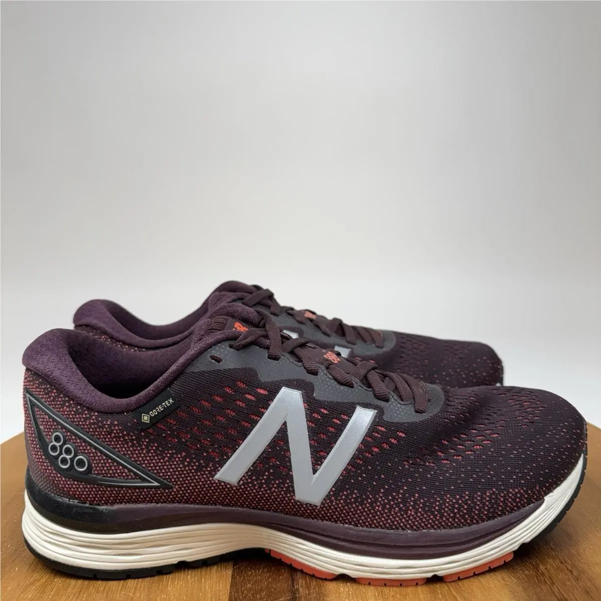 Mens New Balance 880v9 Gtx Plum Athletic Running Sneakers Shoes Size 10 D