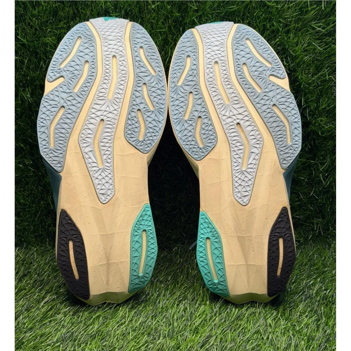 New Balance shoes - New Balance FuelCell Rebel v4 - Blue 10